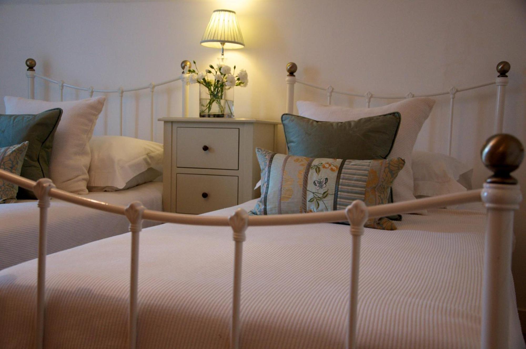Onefifty Bed & Breakfast Cowes  Dış mekan fotoğraf